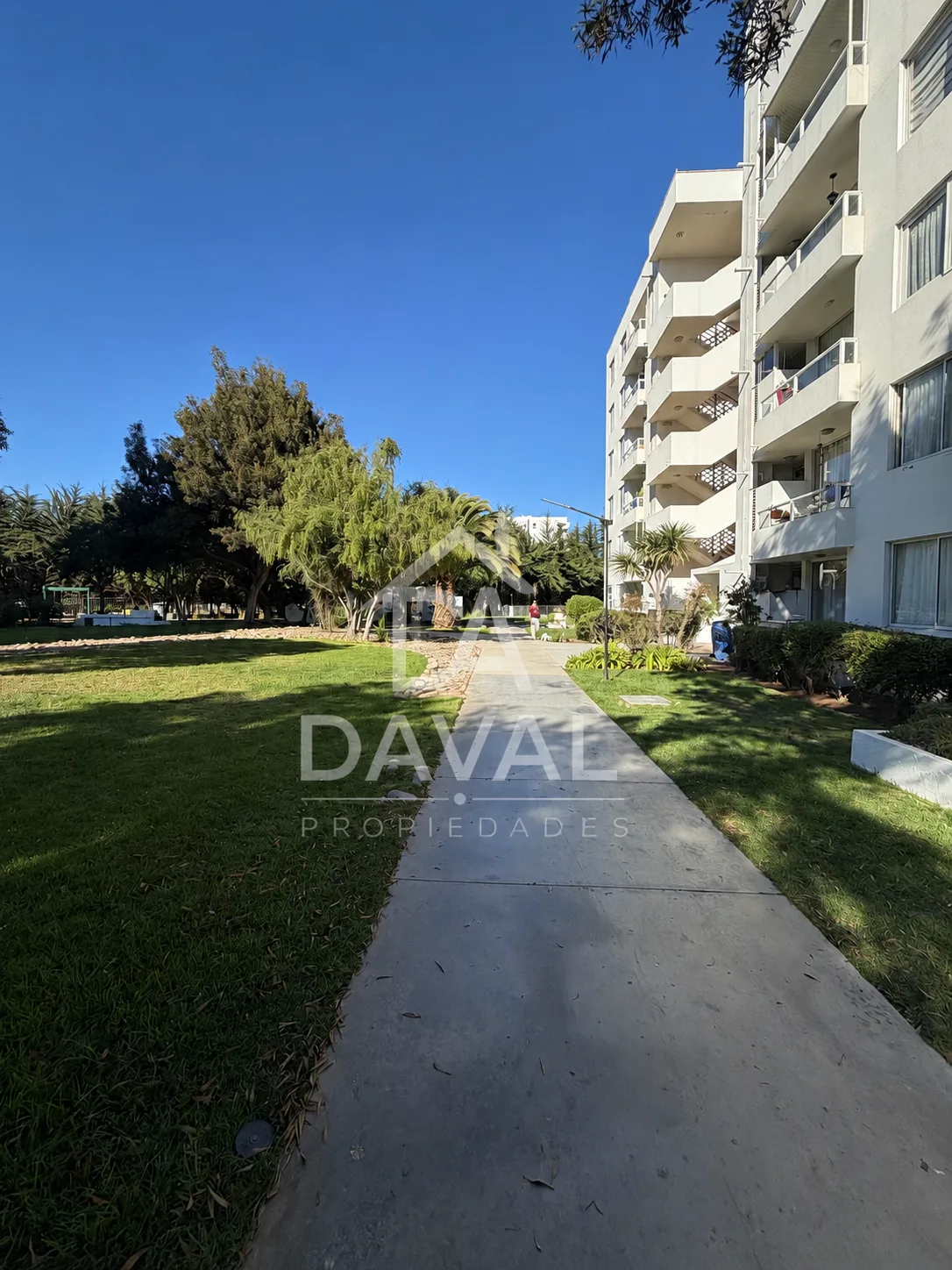 Departamento amoblado en arriendo | Condominio Parque Libertad - foto 3